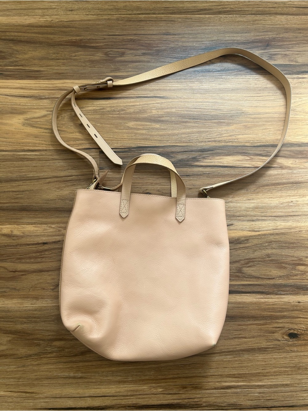 Madewell Pebble Leather Crossbody Tote - Blush
